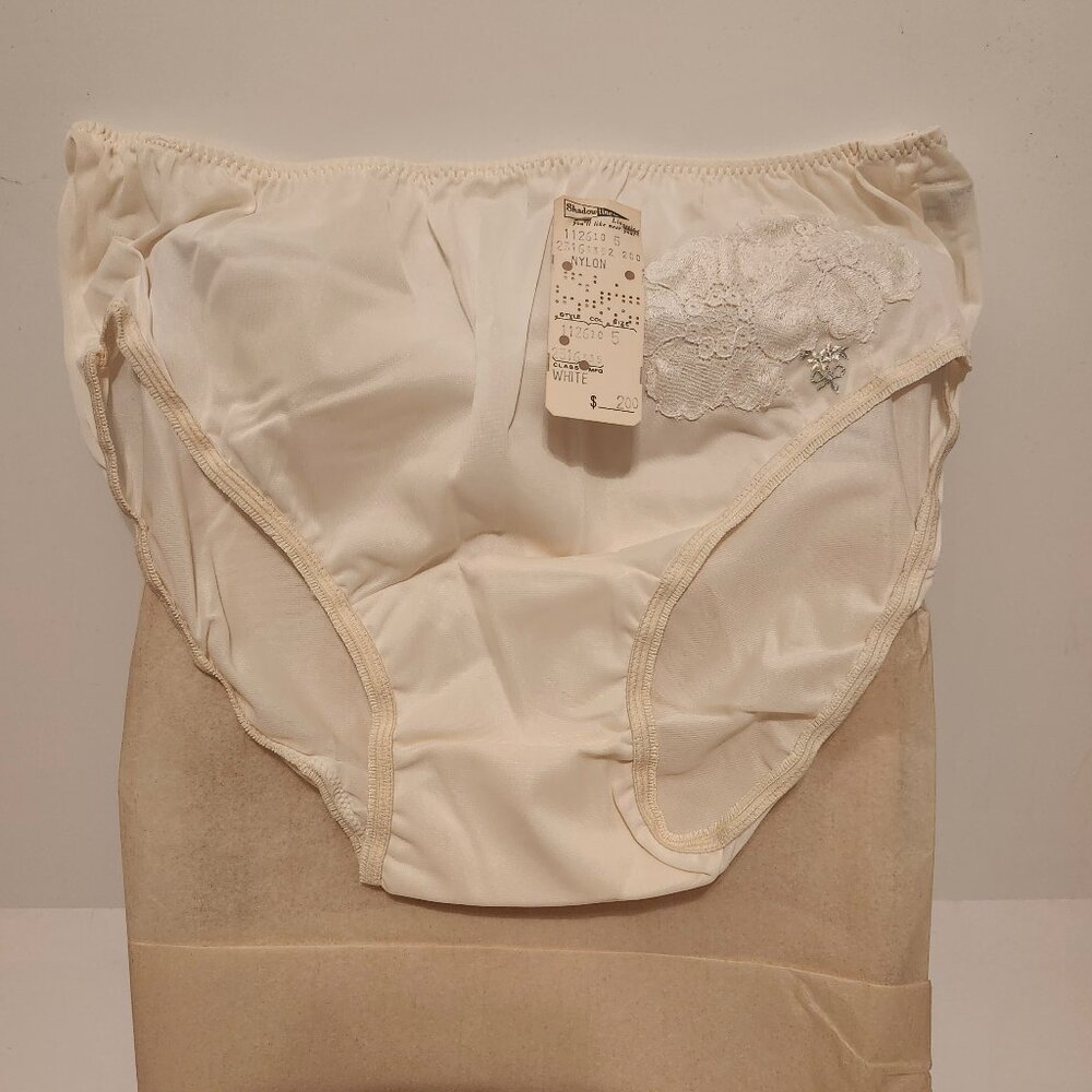 Shadowline Vintage All Nylon Bikini Panty Size 5 RN 44651 Medium